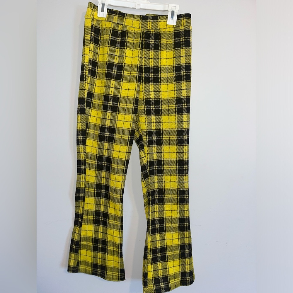Black and yellow checkered leggings!